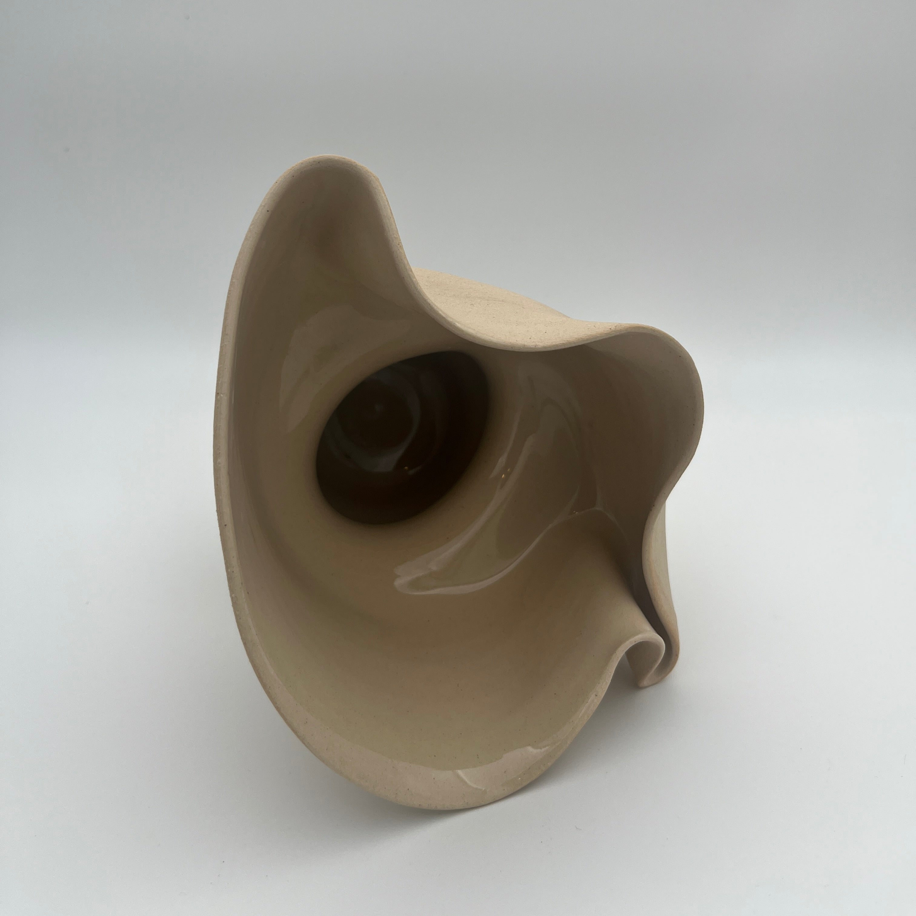 Flow Vase Beige Medium