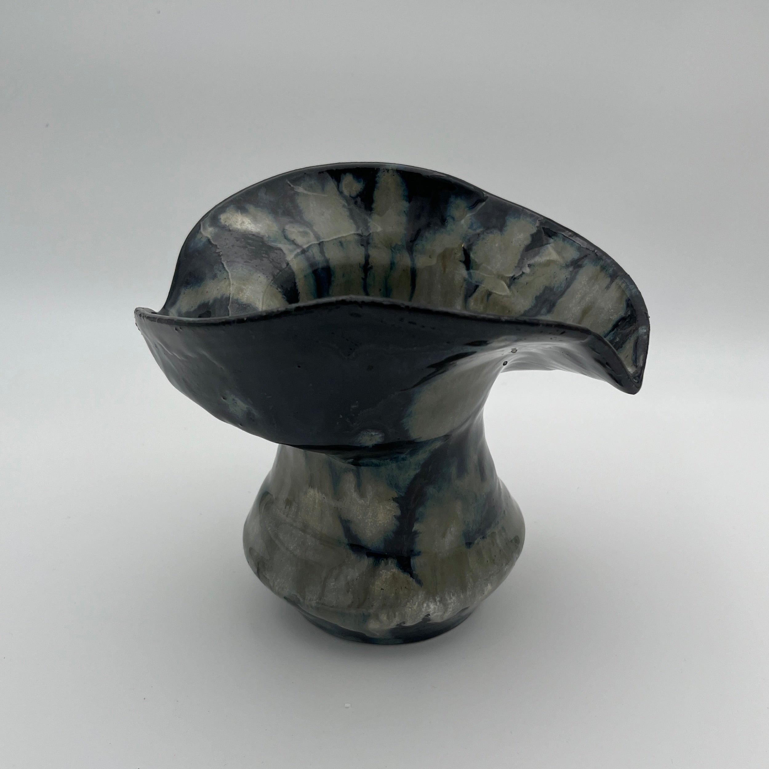 Flow Vase Green & Black Medium