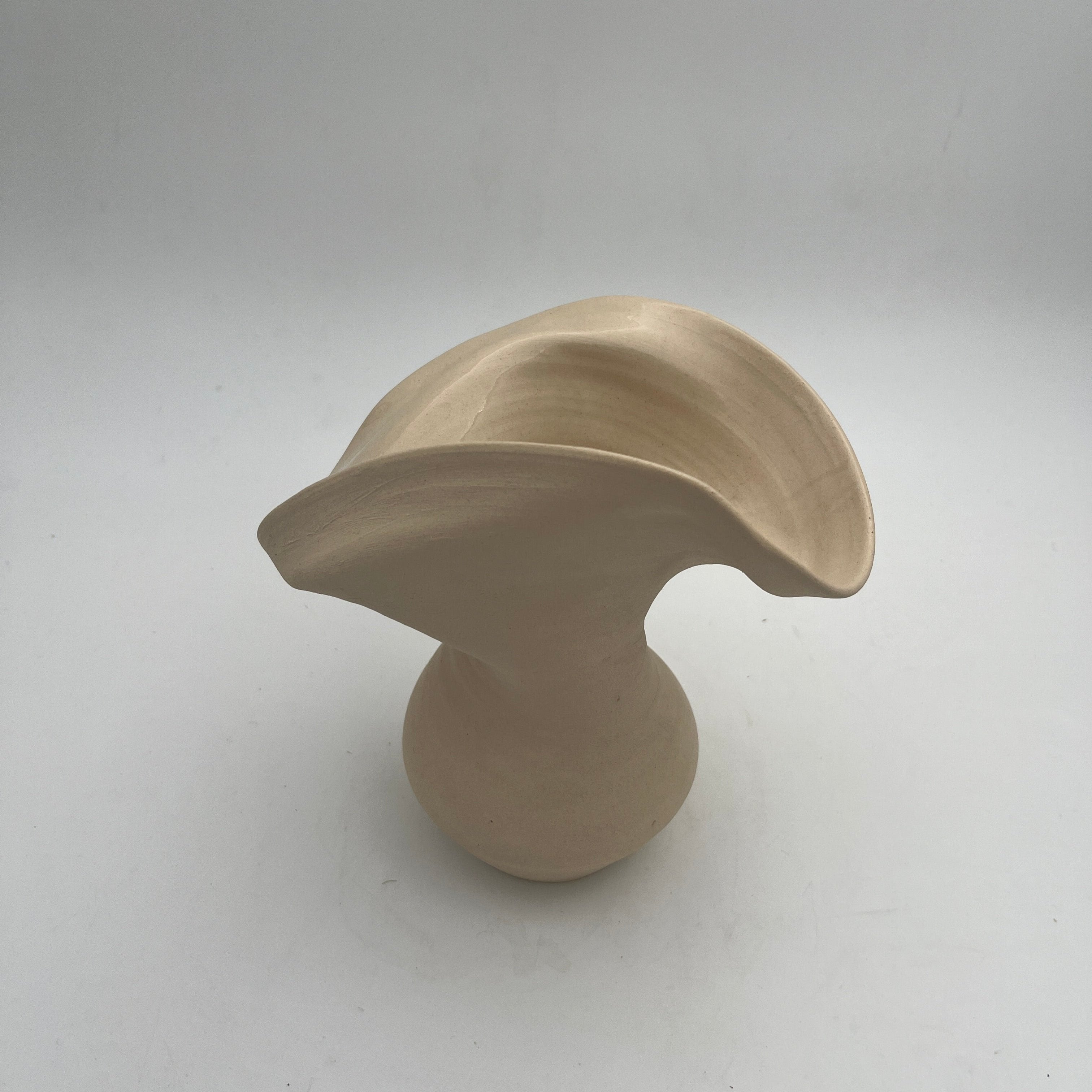 "Flow" Vase Beige Medium