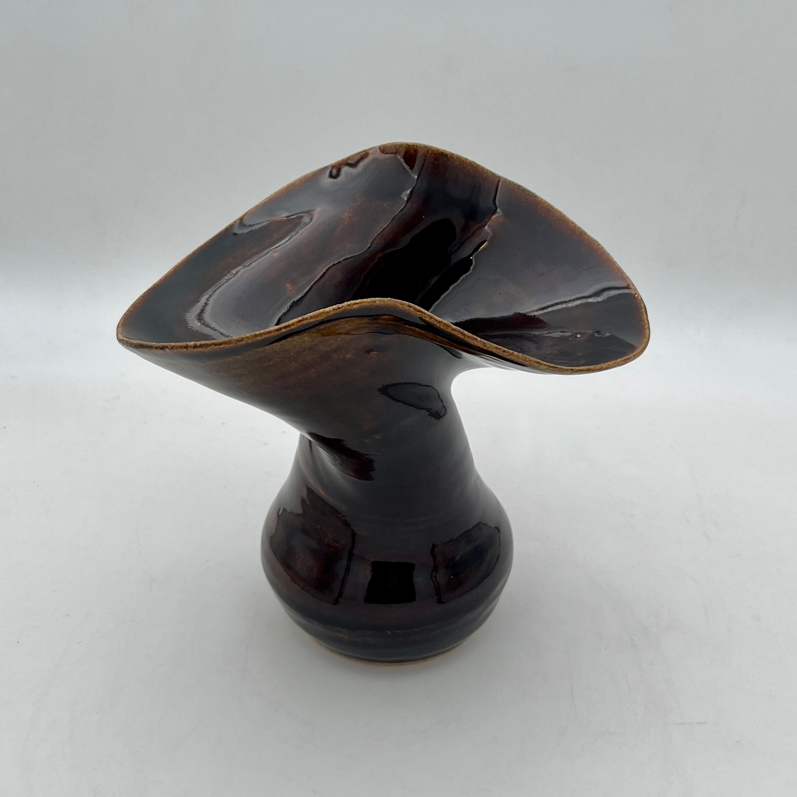 "Flow" Vase Brown Medium